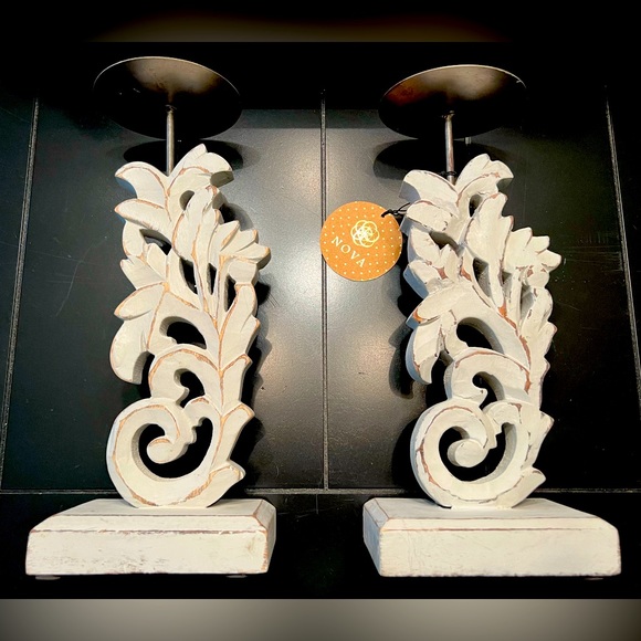 A pair of candle holders by Nova - Picture 1 of 7